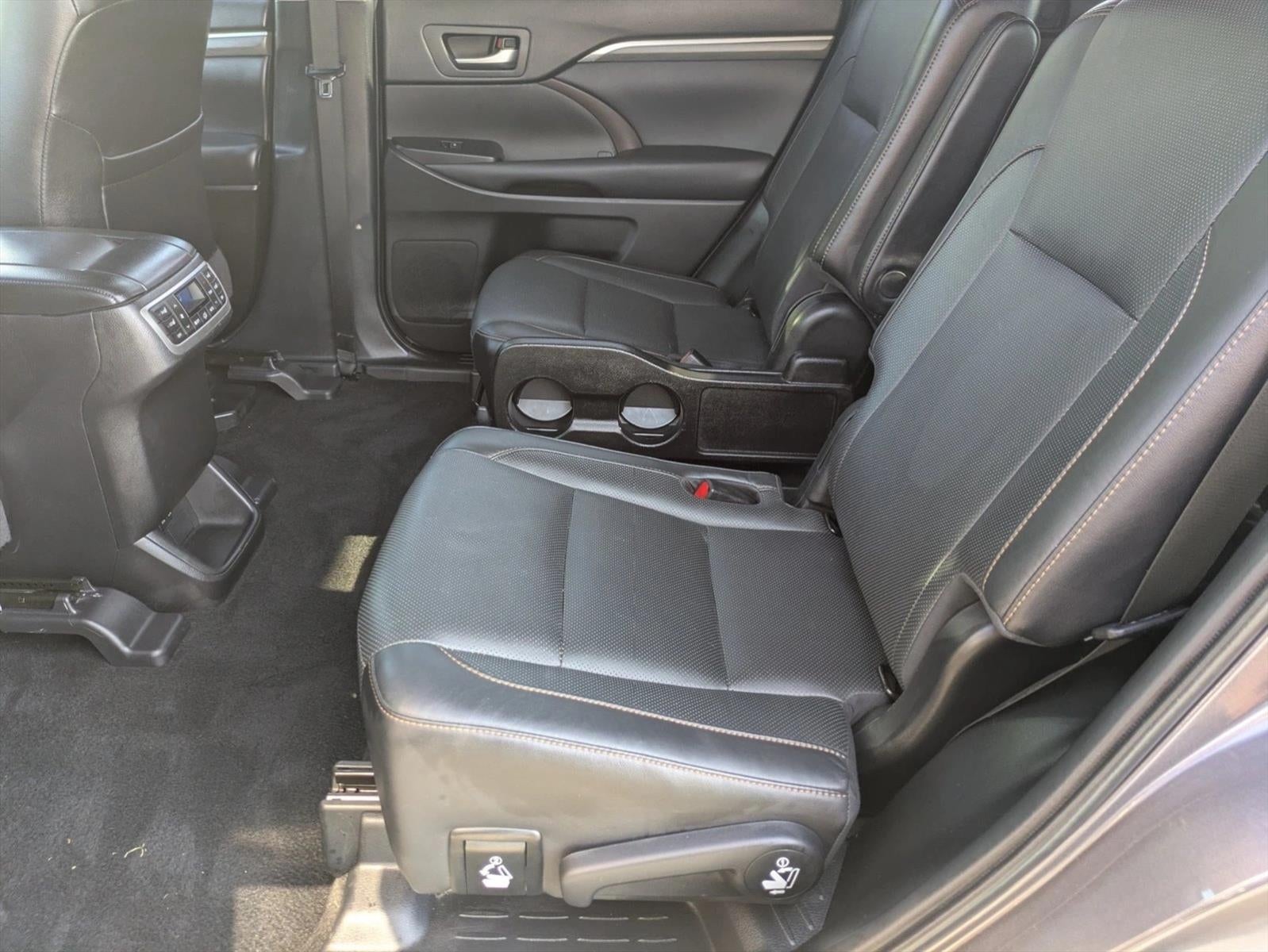 2019 Toyota Highlander Limited Platinum V6 AWD (Natl)