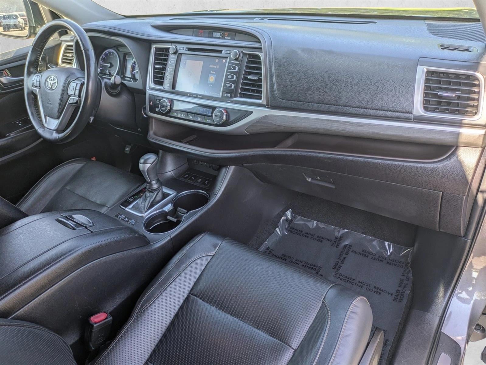 2019 Toyota Highlander Limited Platinum V6 AWD (Natl)