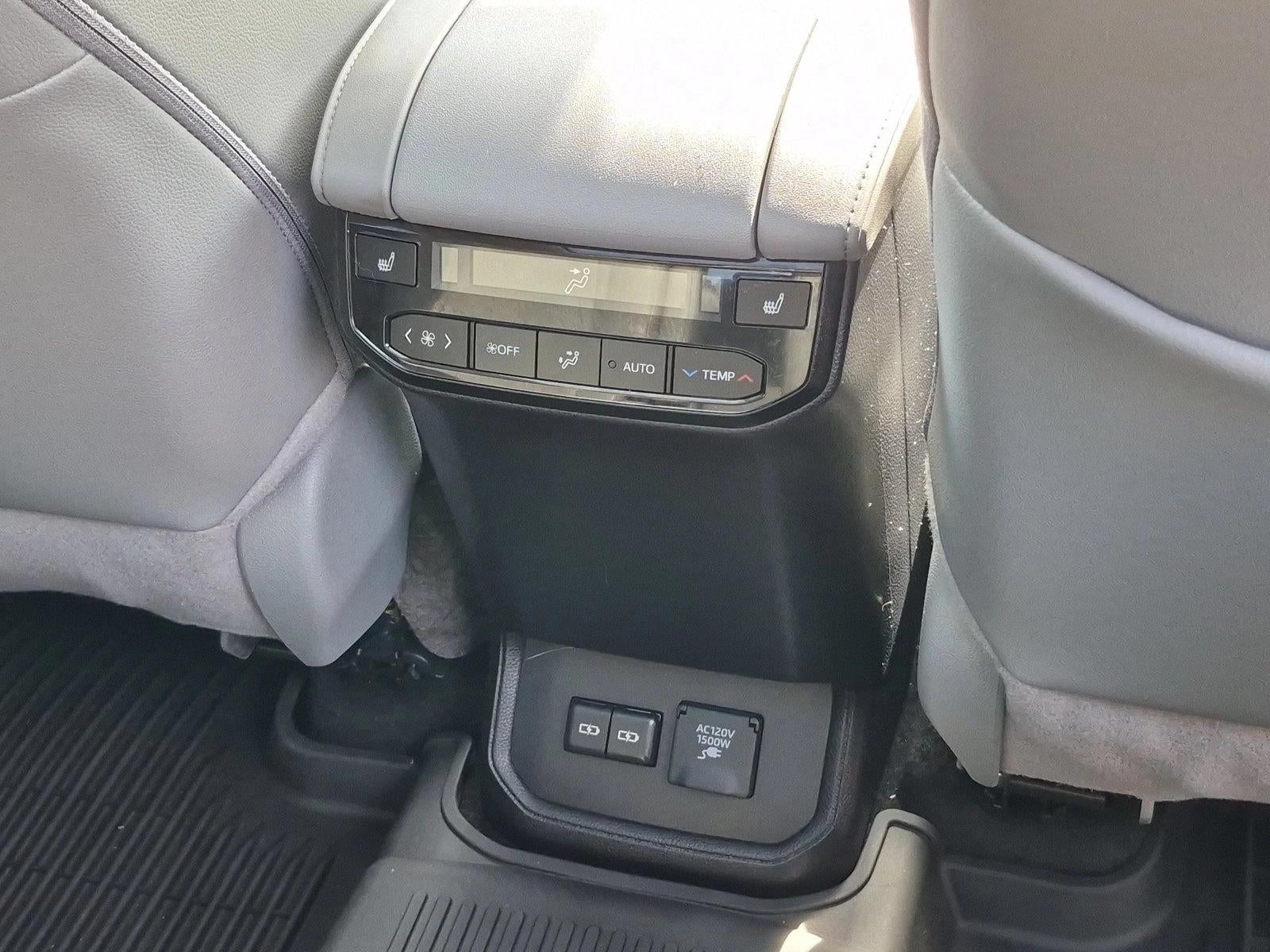 2026 Toyota Highlander Hybrid Platinum AWD (Natl)