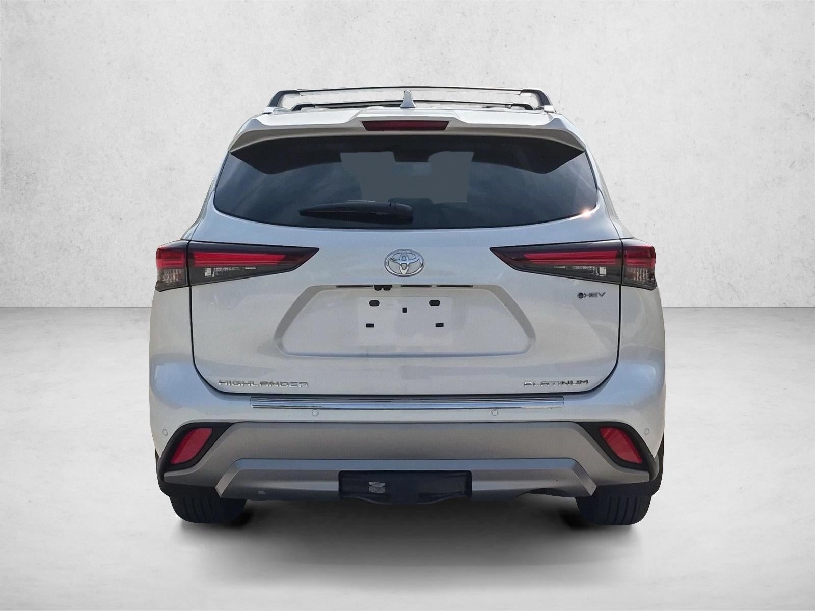 2026 Toyota Highlander Hybrid Platinum AWD (Natl)