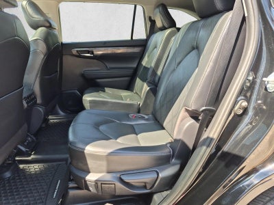 2020 Toyota Highlander Platinum AWD (Natl)