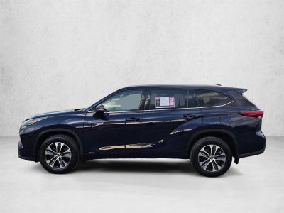 2021 Toyota Highlander Hybrid XLE AWD (Natl)