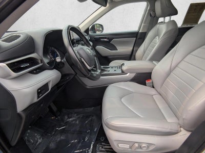 2022 Toyota Highlander Hybrid XLE AWD (Natl)