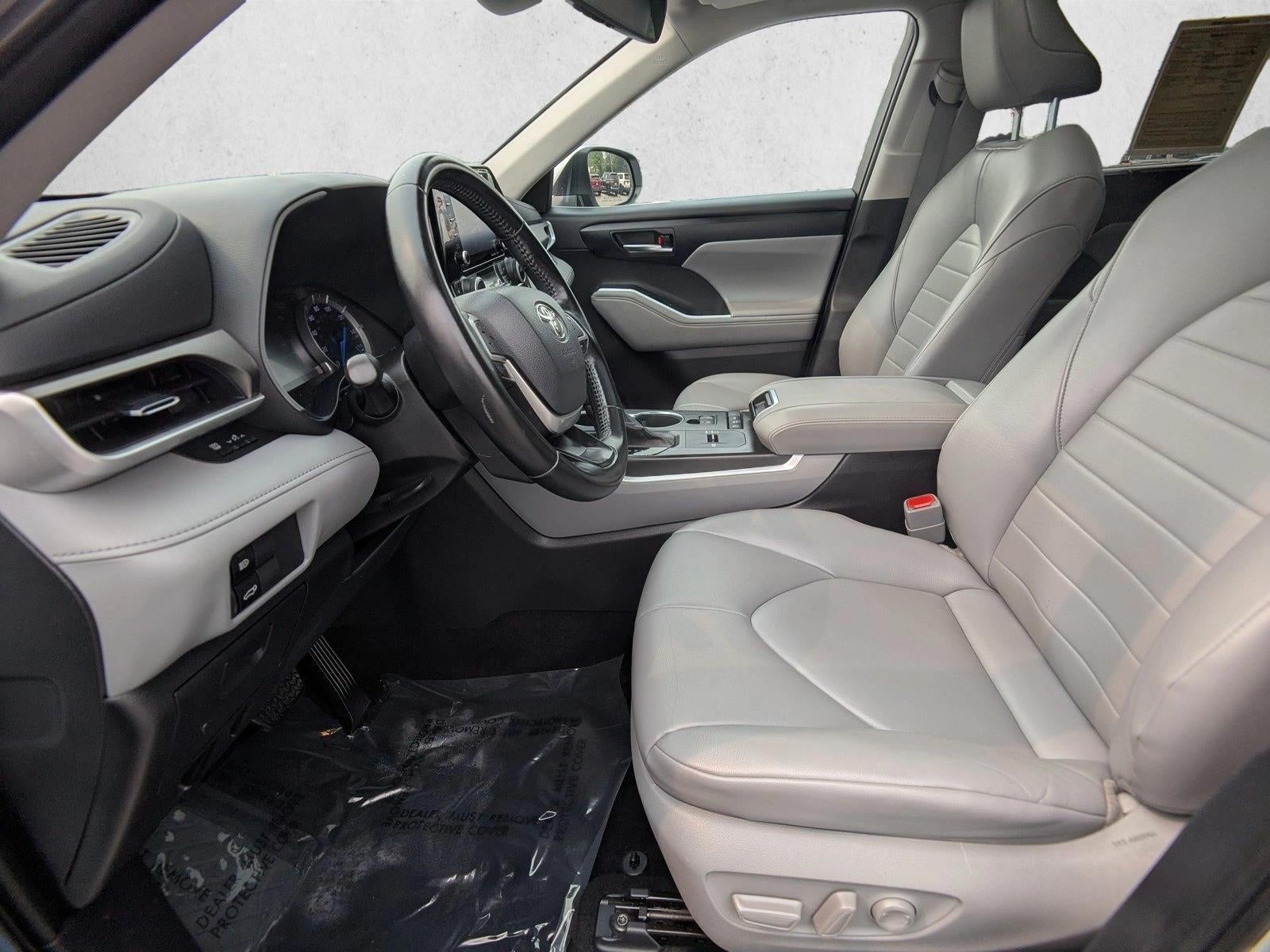 2022 Toyota Highlander Hybrid XLE AWD (Natl)