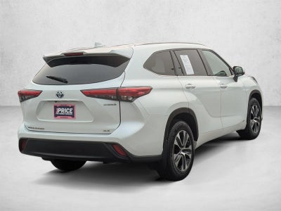 2022 Toyota Highlander Hybrid XLE AWD (Natl)
