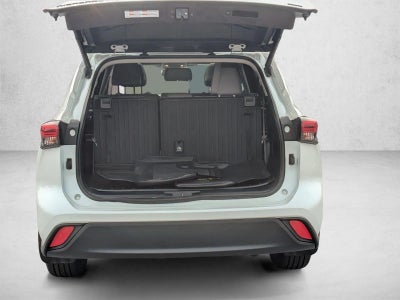 2022 Toyota Highlander Hybrid XLE AWD (Natl)