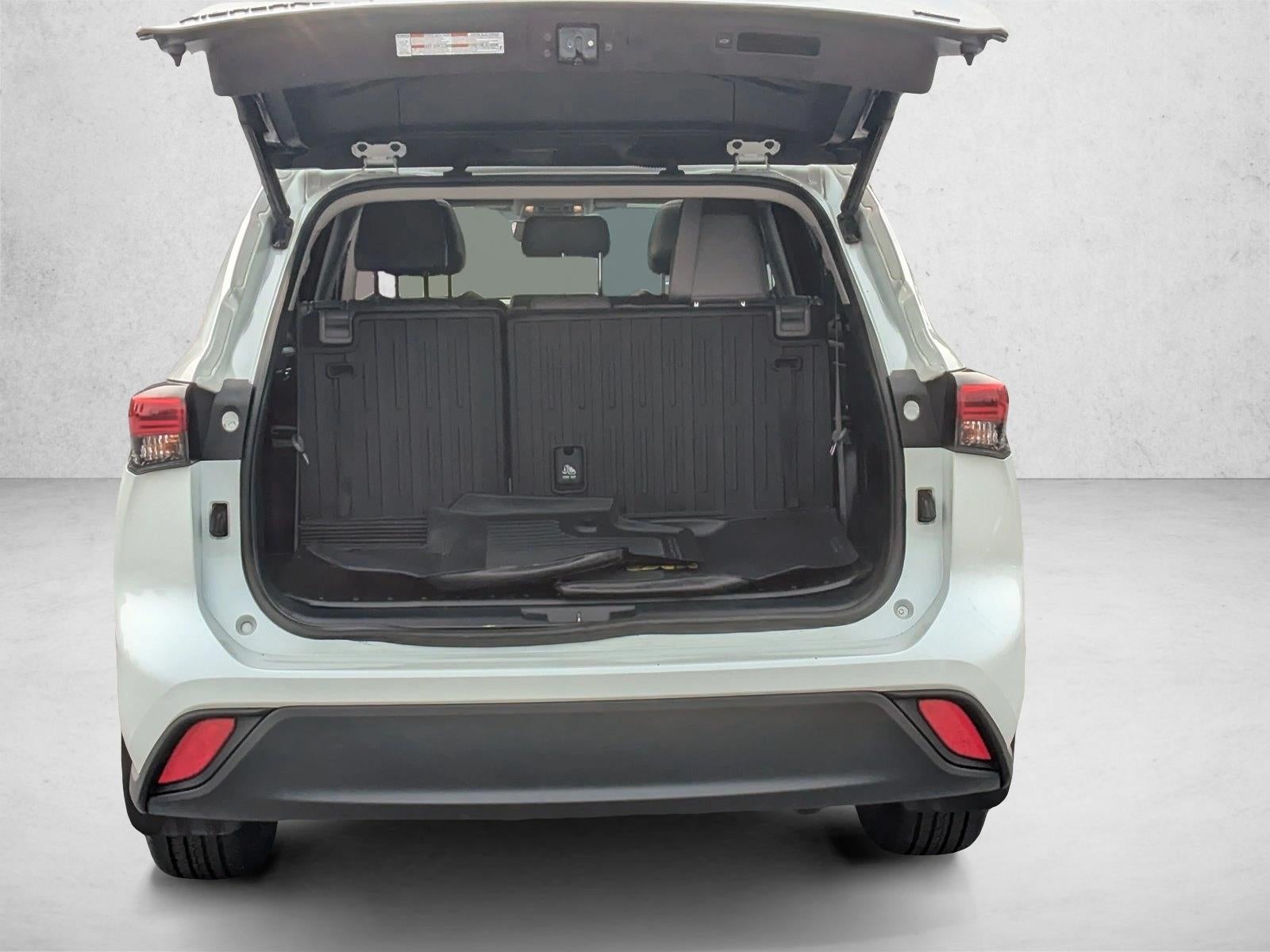 2022 Toyota Highlander Hybrid XLE AWD (Natl)