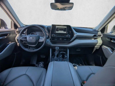 2022 Toyota Highlander XLE AWD (Natl)