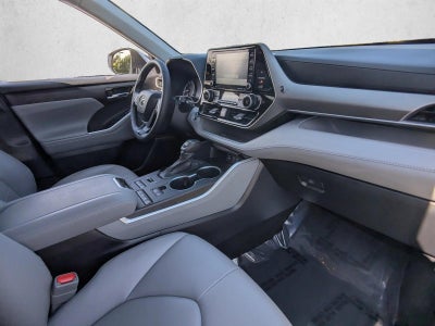 2022 Toyota Highlander XLE AWD (Natl)