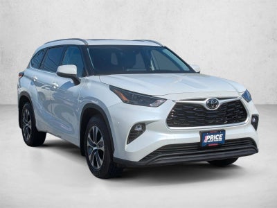 2022 Toyota Highlander XLE AWD (Natl)