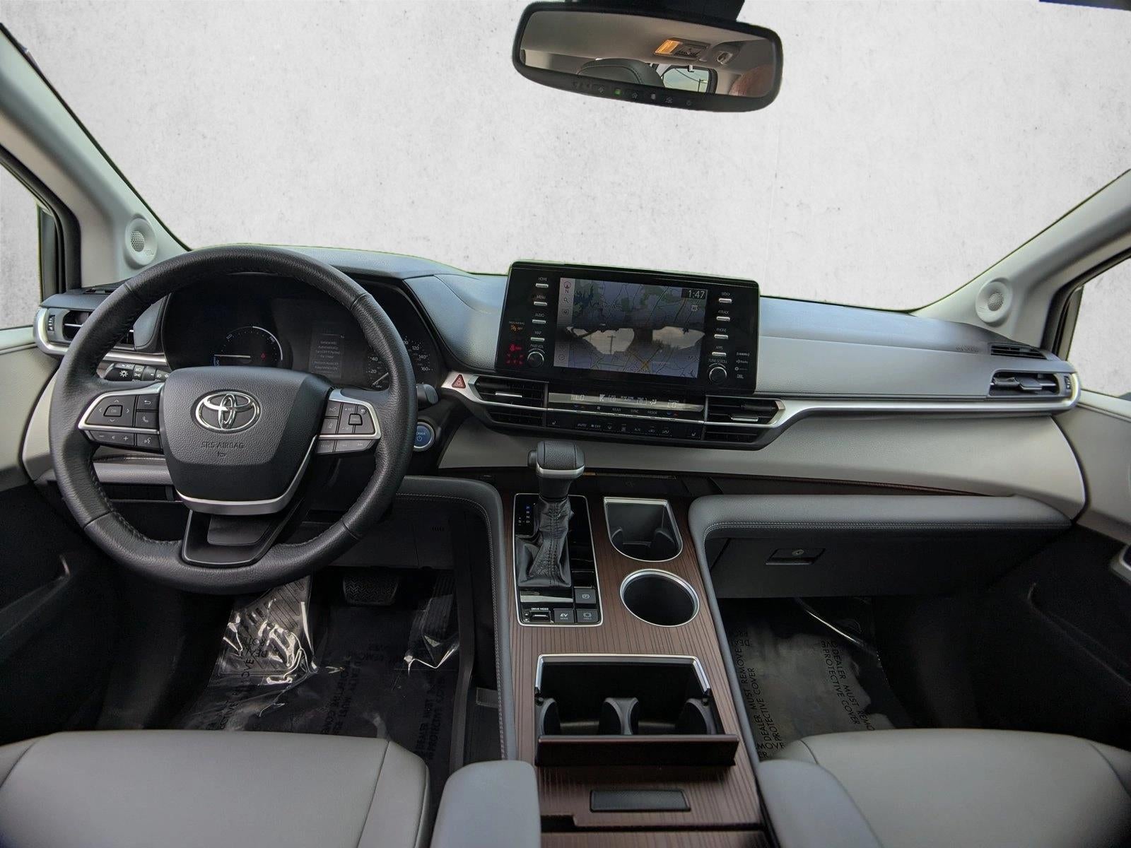 2021 Toyota Sienna XLE FWD 7-Passenger (Natl)