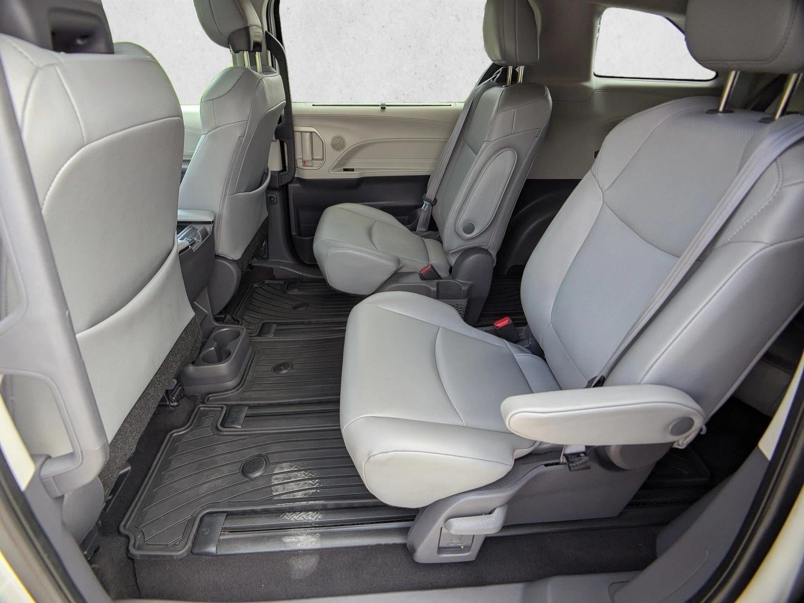 2021 Toyota Sienna XLE FWD 7-Passenger (Natl)