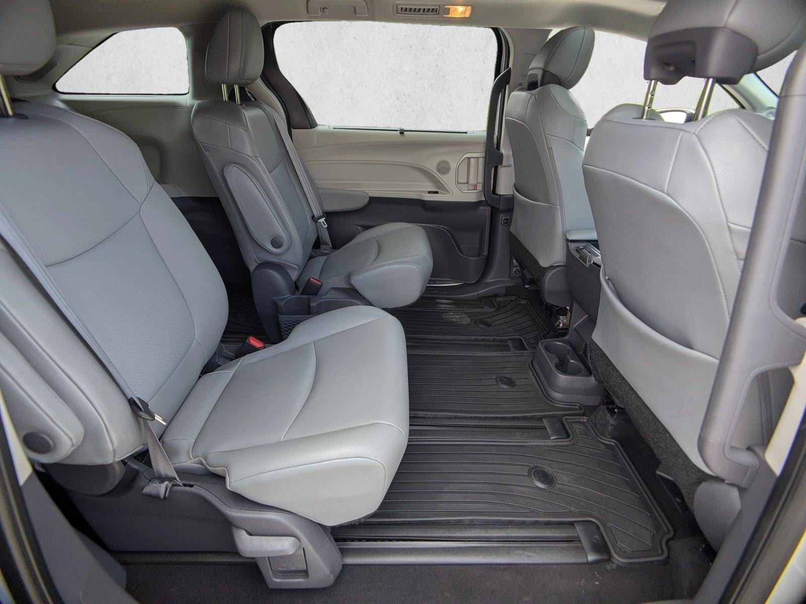 2021 Toyota Sienna XLE FWD 7-Passenger (Natl)