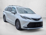 2021 Toyota Sienna XLE FWD 7-Passenger (Natl)