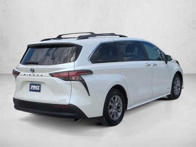 2021 Toyota Sienna XLE FWD 7-Passenger (Natl)