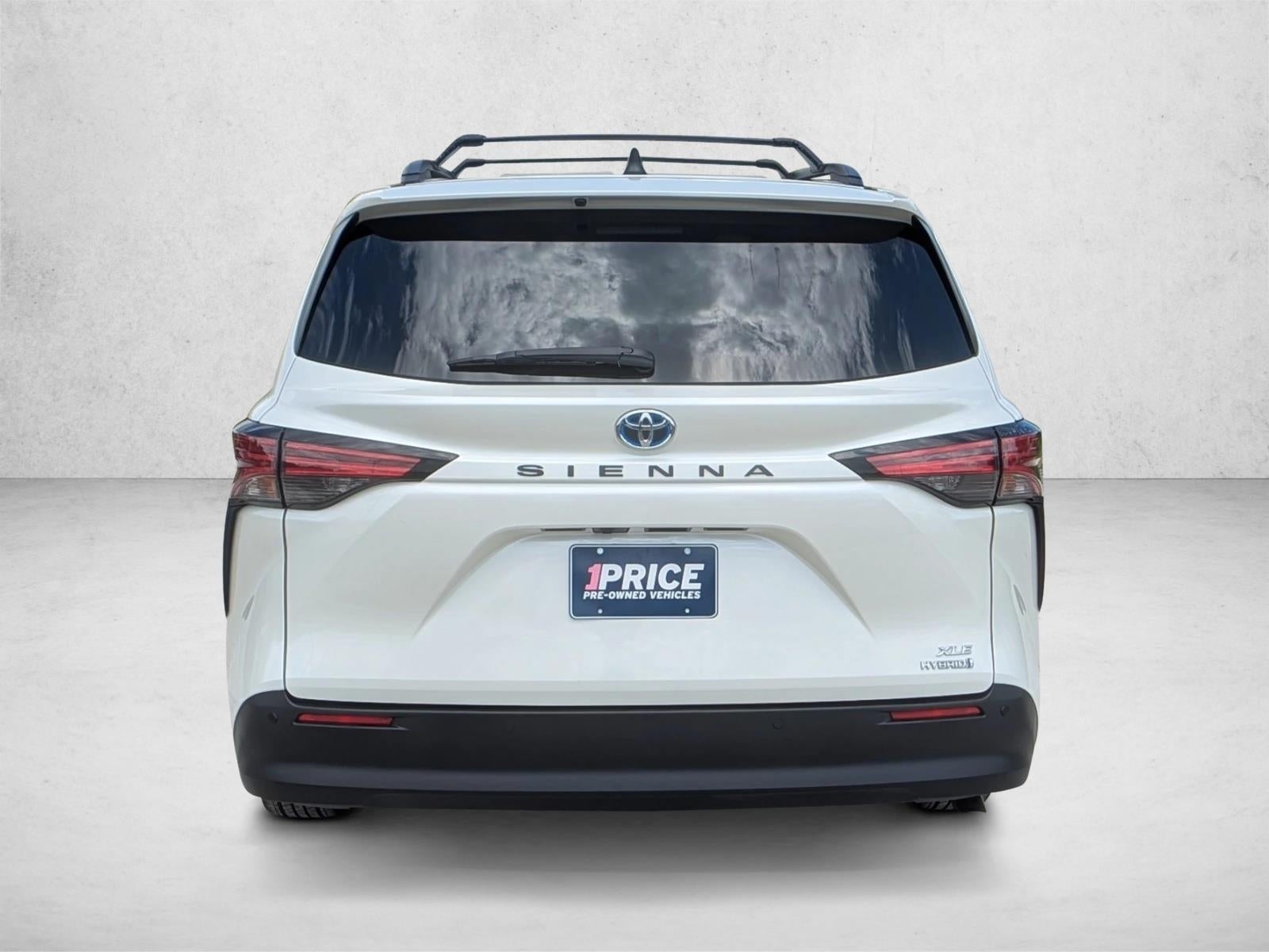 2021 Toyota Sienna XLE FWD 7-Passenger (Natl)