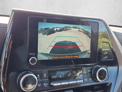 2023 Toyota Highlander LE FWD (Natl)
