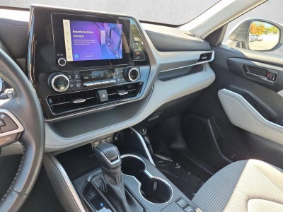 2023 Toyota Highlander LE FWD (Natl)