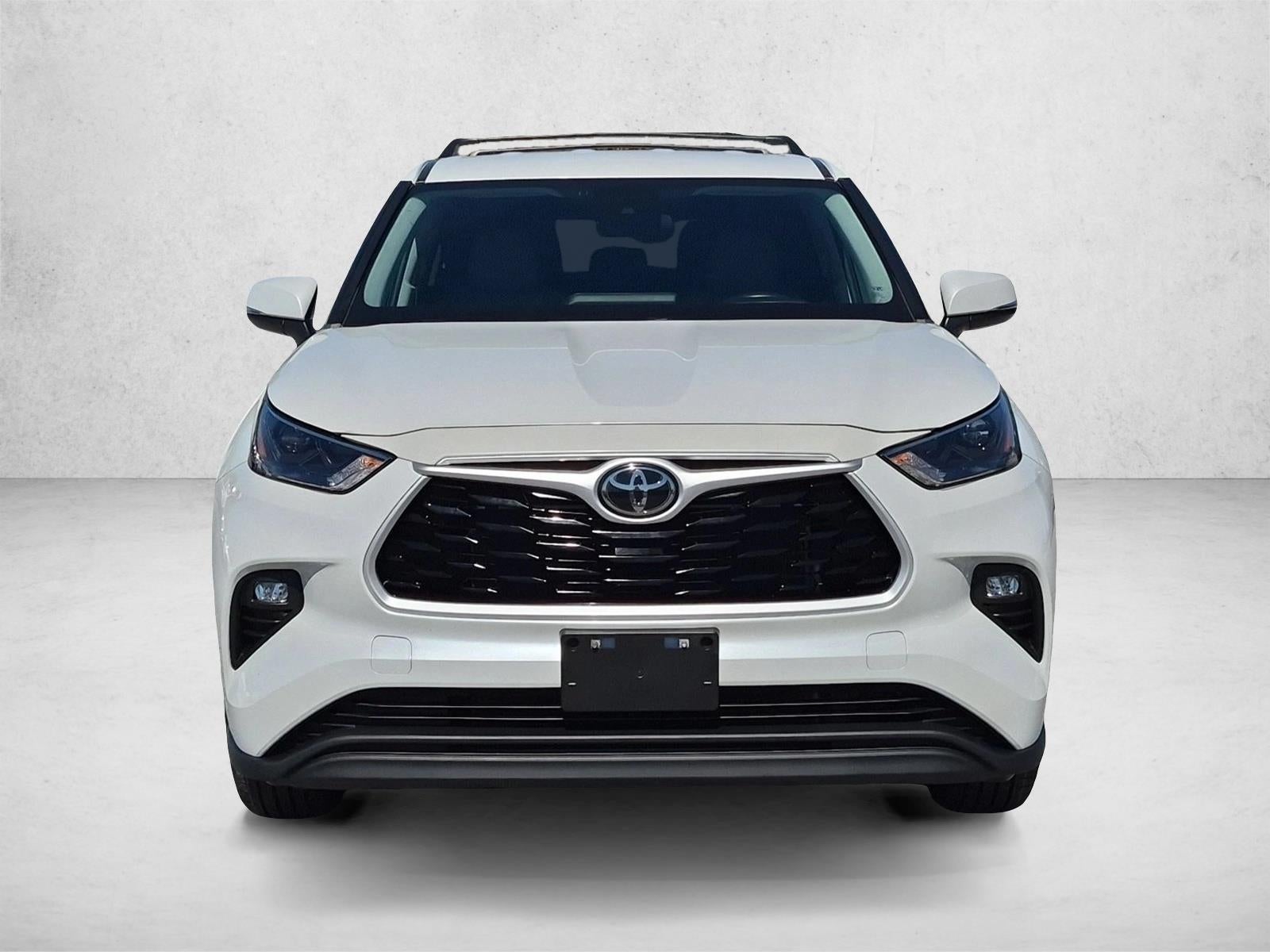 2023 Toyota Highlander LE FWD (Natl)