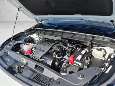 2023 Toyota Highlander LE FWD (Natl)
