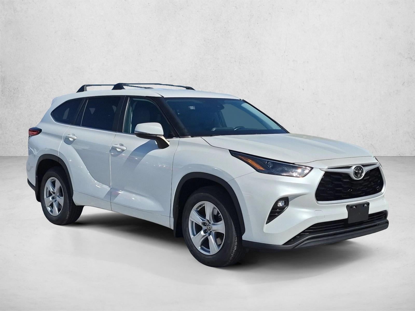 2023 Toyota Highlander LE FWD (Natl)