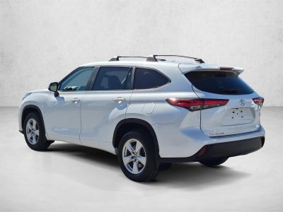 2023 Toyota Highlander LE FWD (Natl)