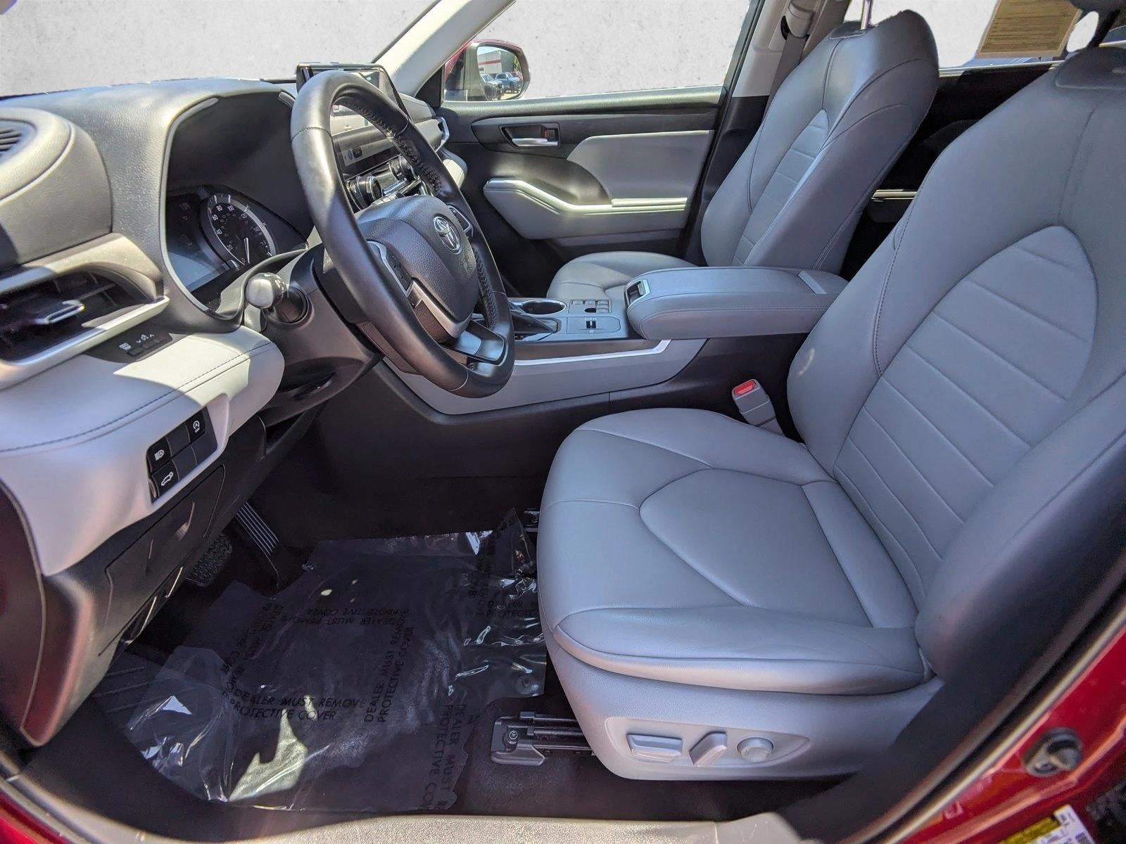 2023 Toyota Highlander XLE FWD (Natl)
