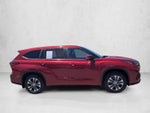 2023 Toyota Highlander XLE FWD (Natl)