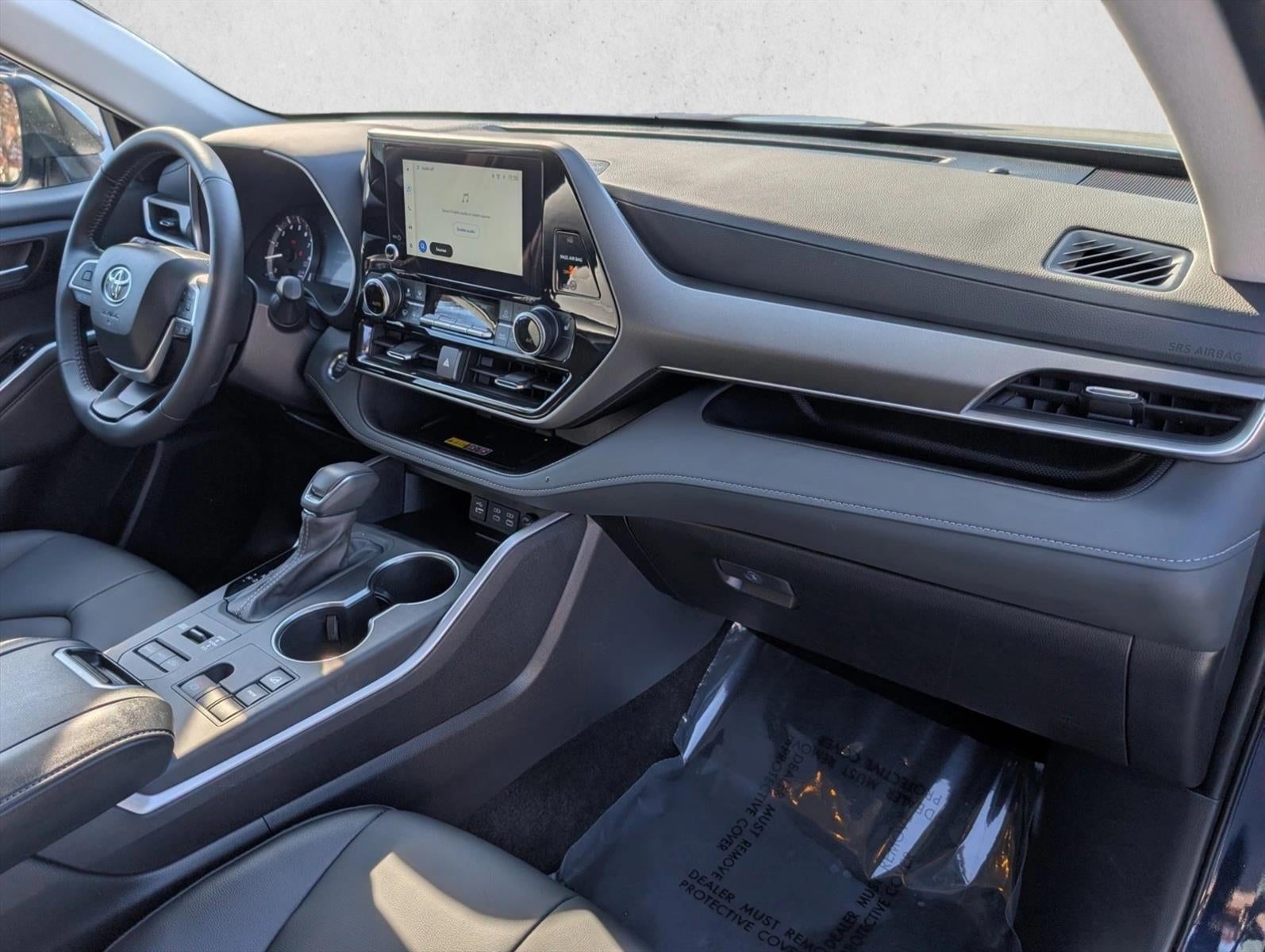 2025 Toyota Highlander XLE AWD (Natl)