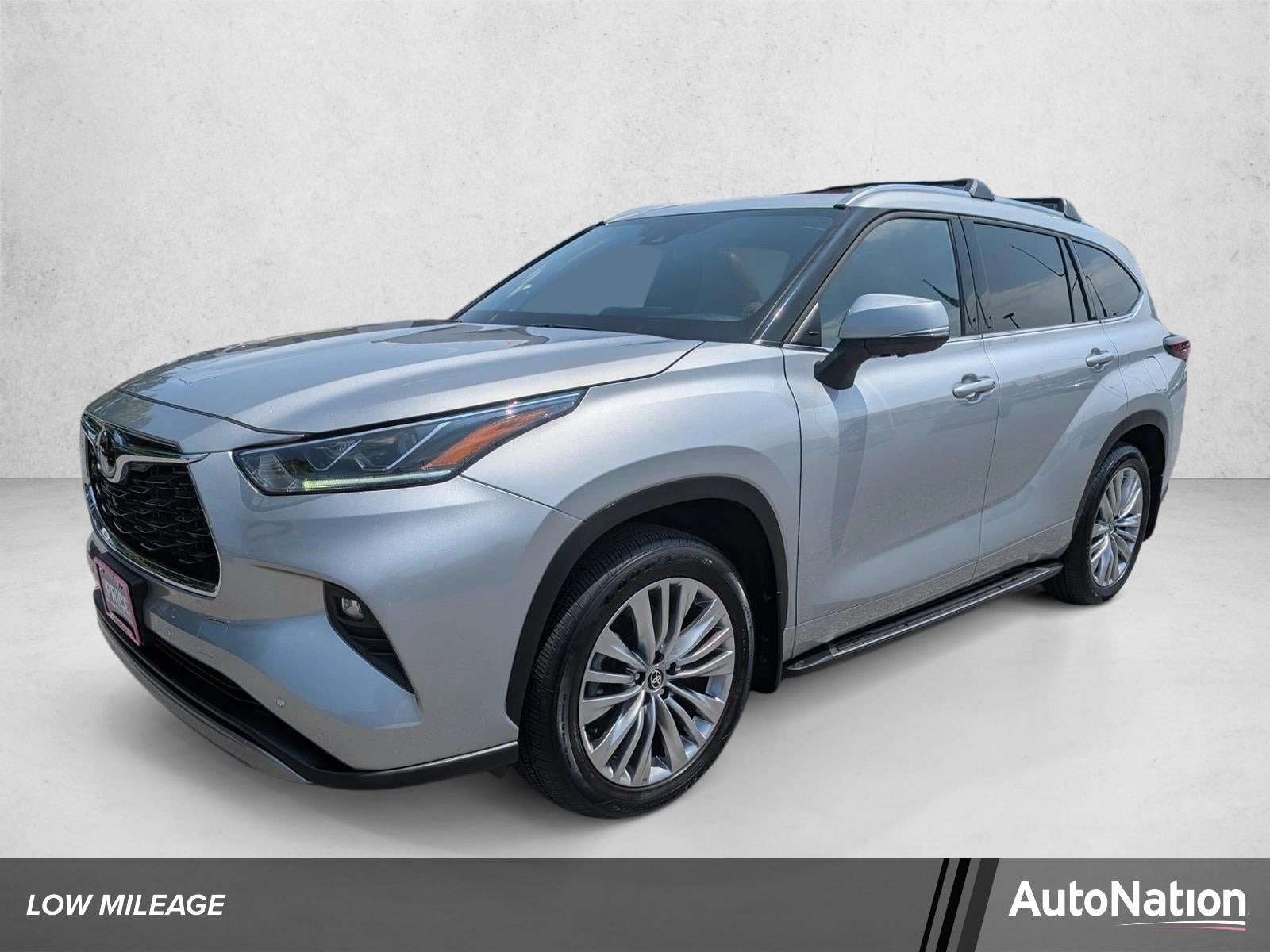 2025 Toyota Highlander Platinum AWD (Natl)