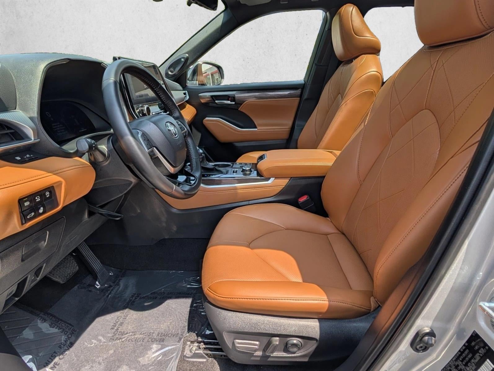 2025 Toyota Highlander Platinum AWD (Natl)