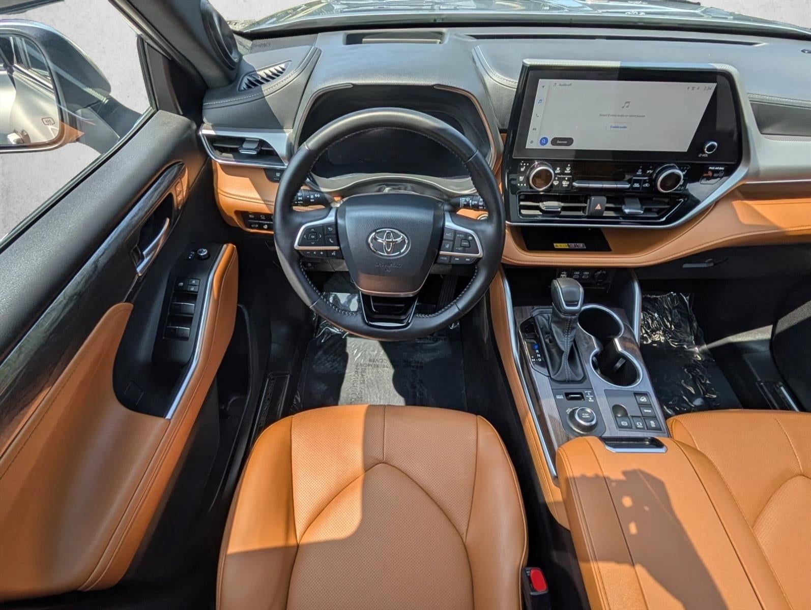 2025 Toyota Highlander Platinum AWD (Natl)