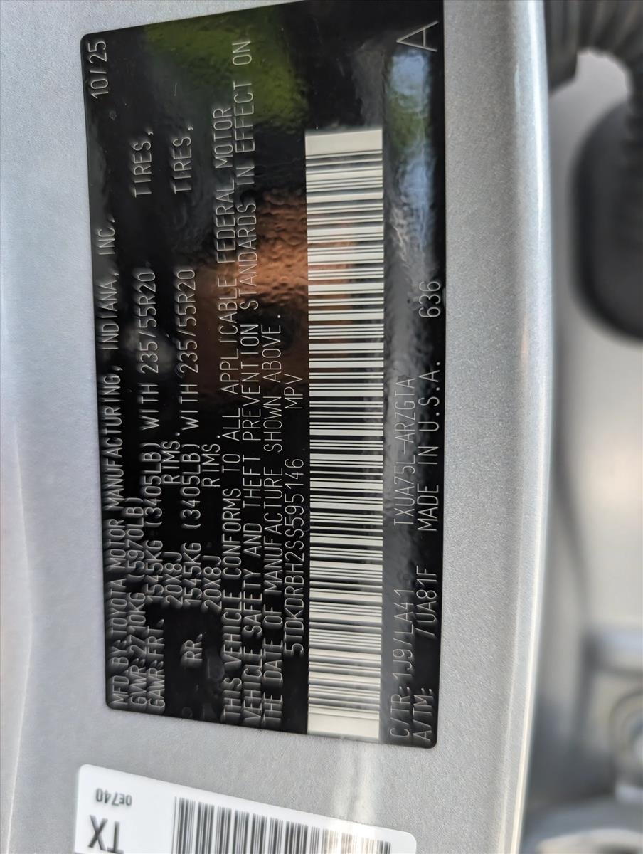 2025 Toyota Highlander Platinum AWD (Natl)