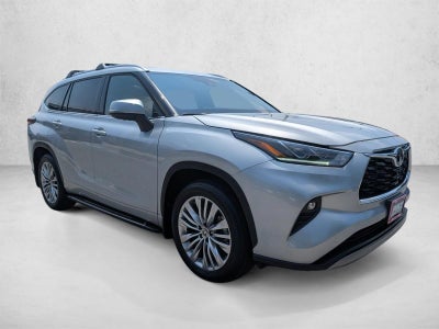 2025 Toyota Highlander Platinum AWD (Natl)