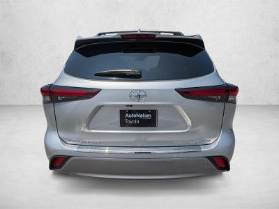 2025 Toyota Highlander Platinum AWD (Natl)