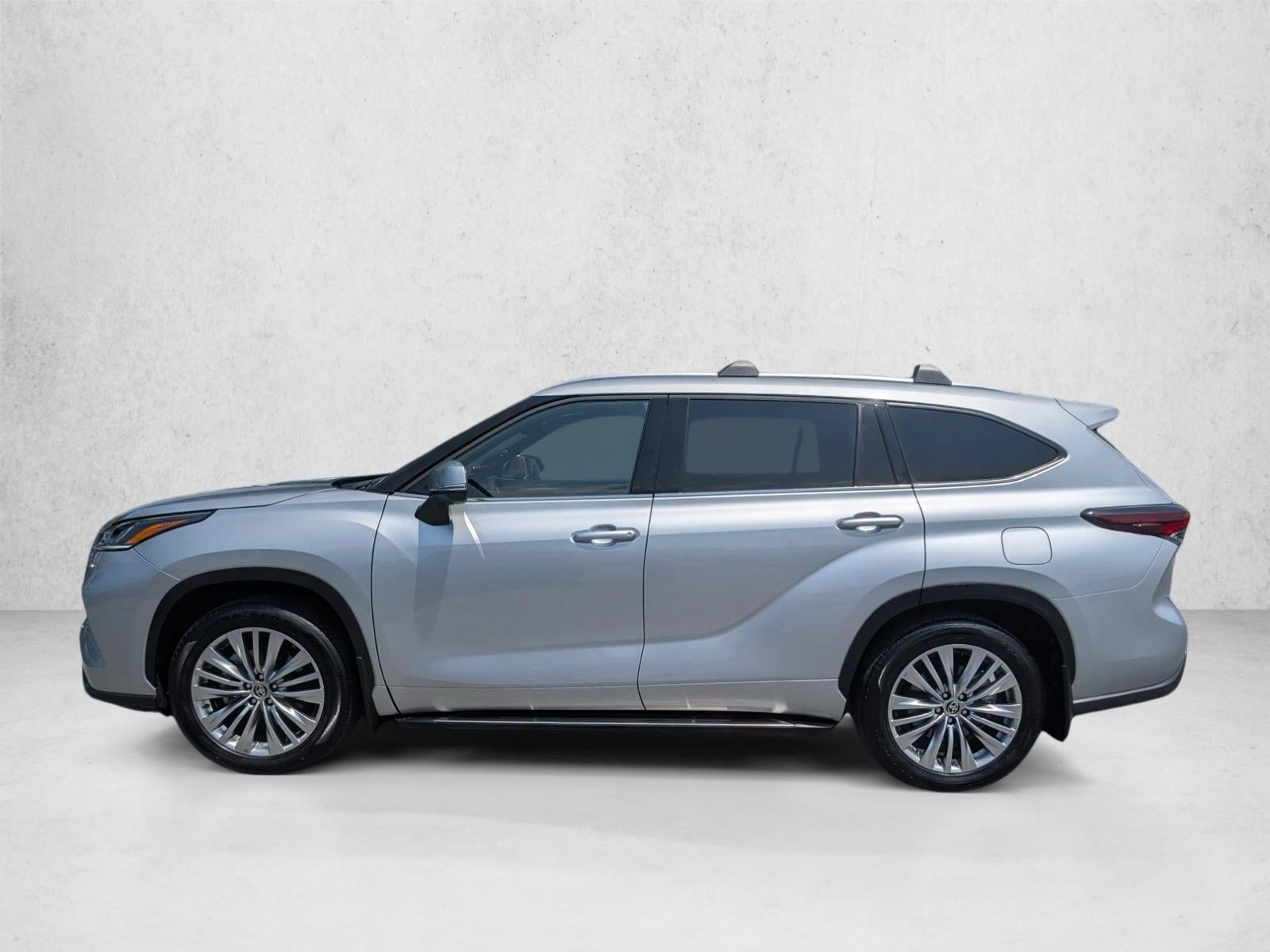 2025 Toyota Highlander Platinum AWD (Natl)