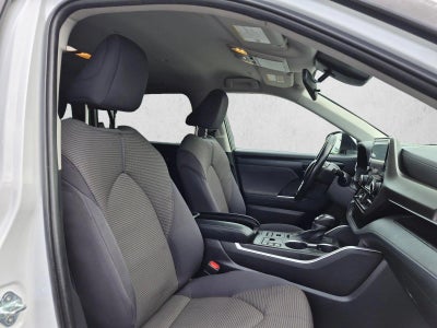 2023 Toyota Highlander LE AWD (SE)