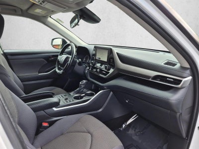 2023 Toyota Highlander LE AWD (SE)