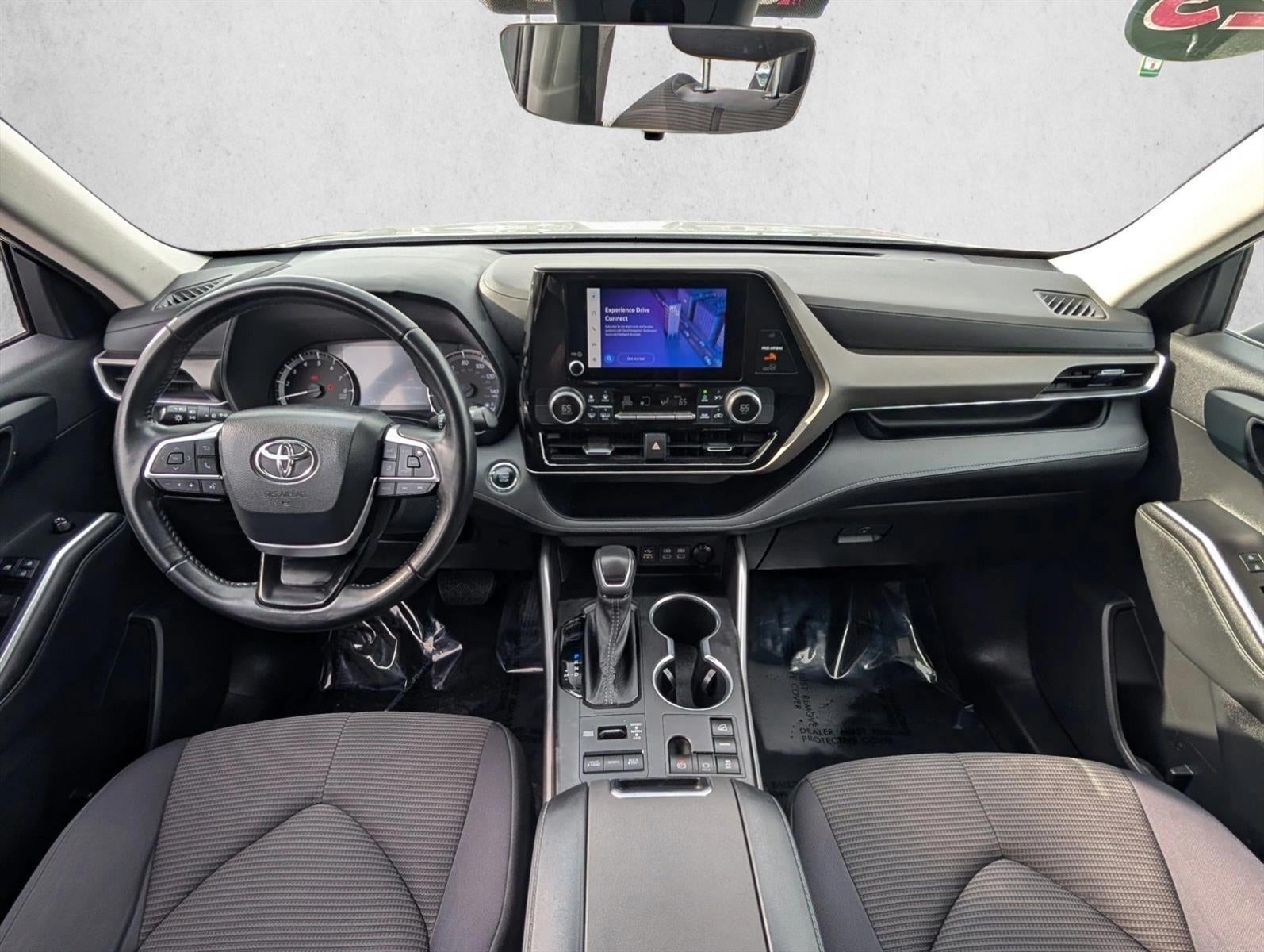 2023 Toyota Highlander LE AWD (Natl)