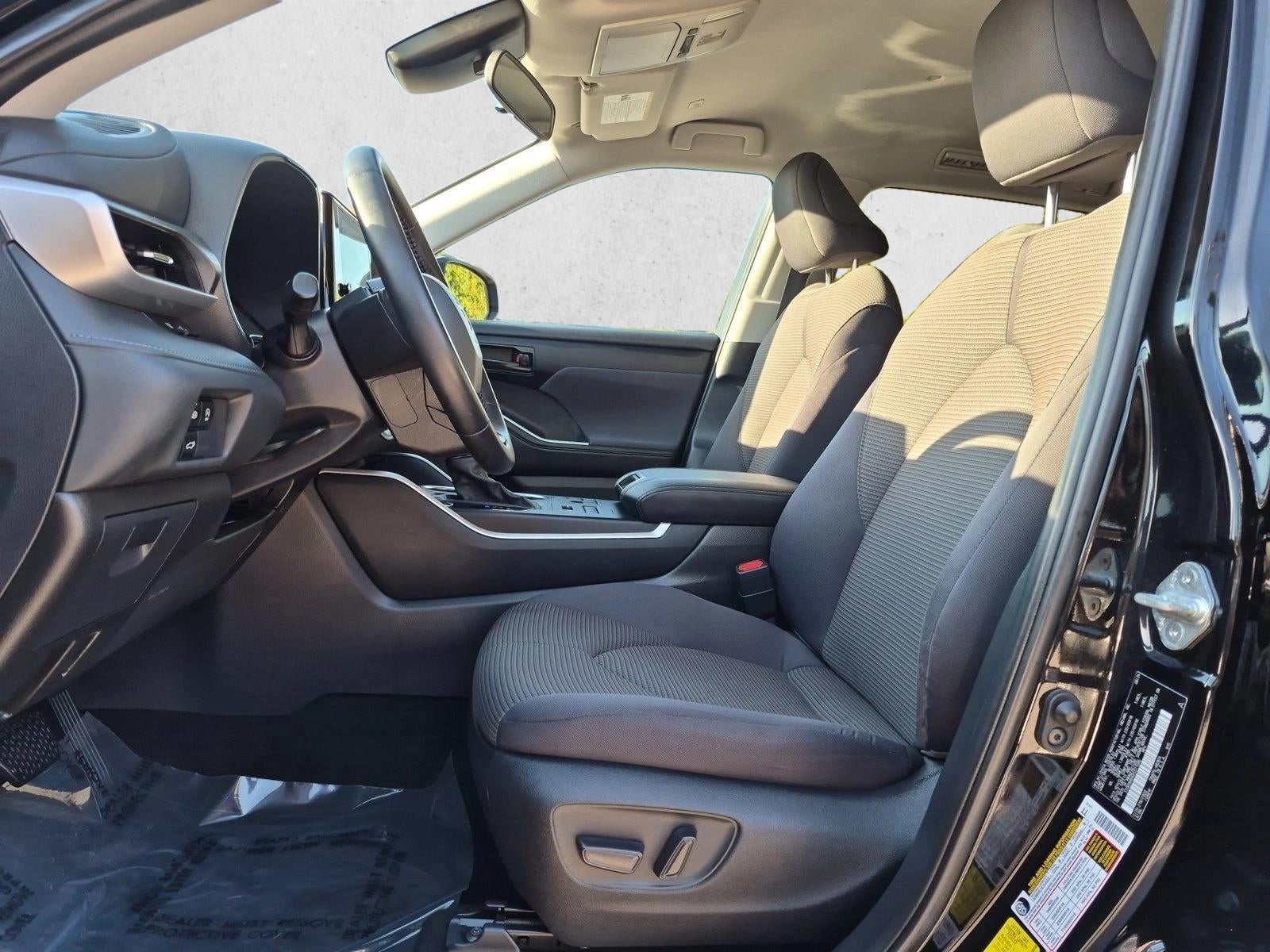 2024 Toyota Highlander LE AWD (Natl)