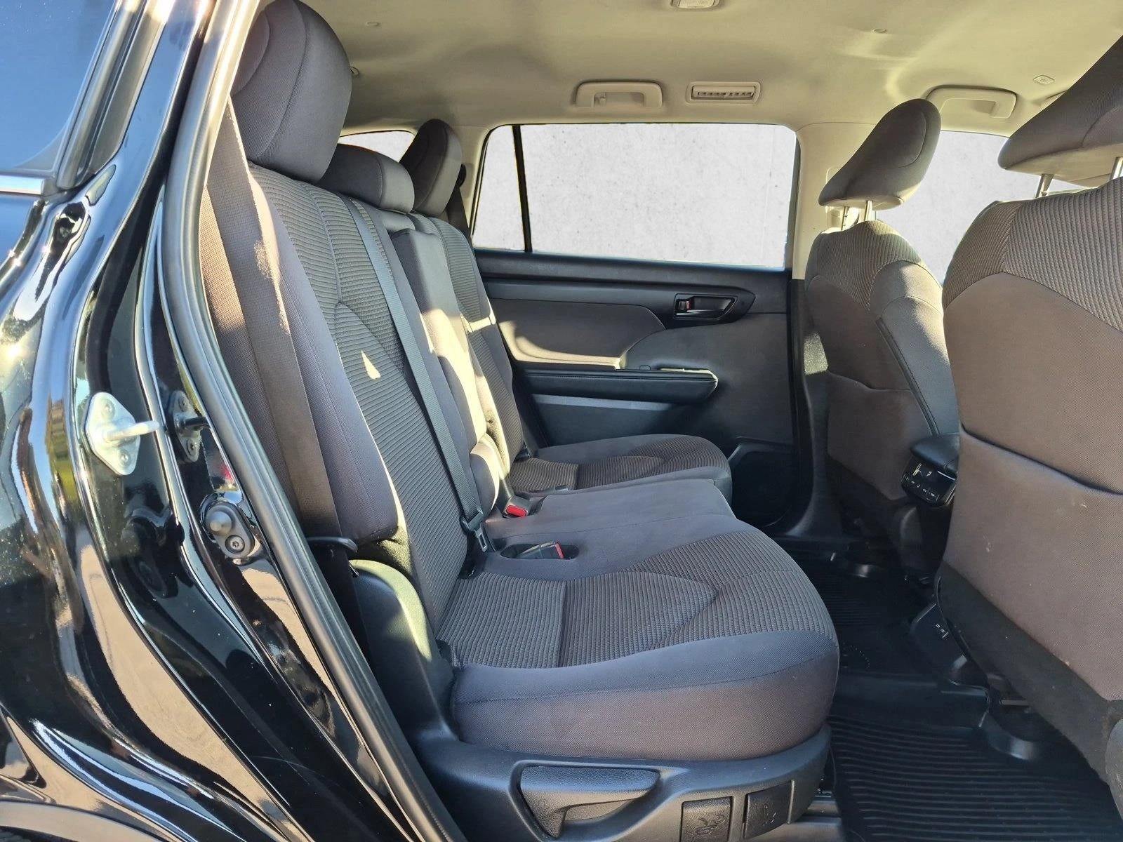 2024 Toyota Highlander LE AWD (Natl)