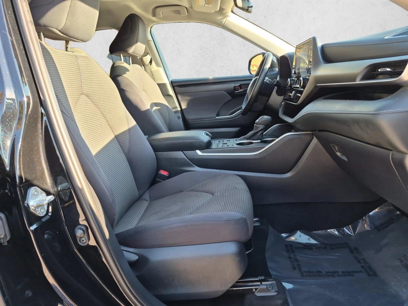 2024 Toyota Highlander LE AWD (Natl)