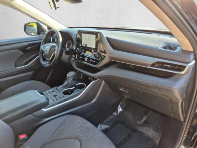 2024 Toyota Highlander LE AWD (Natl)