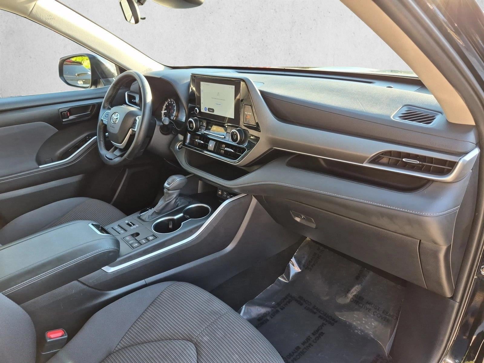 2024 Toyota Highlander LE AWD (Natl)