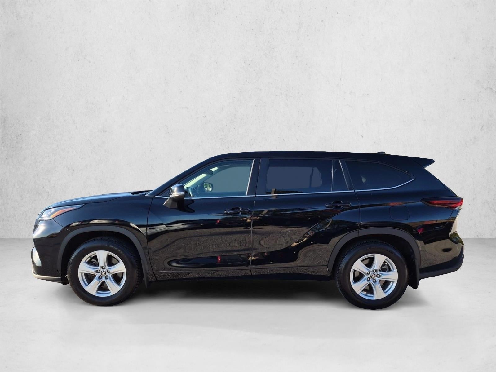 2024 Toyota Highlander LE AWD (Natl)
