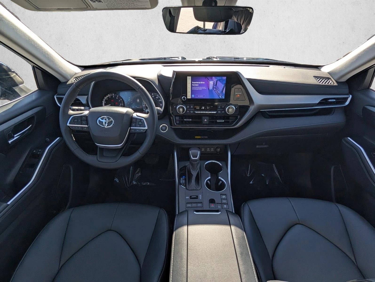 2025 Toyota Highlander XLE AWD (Natl)