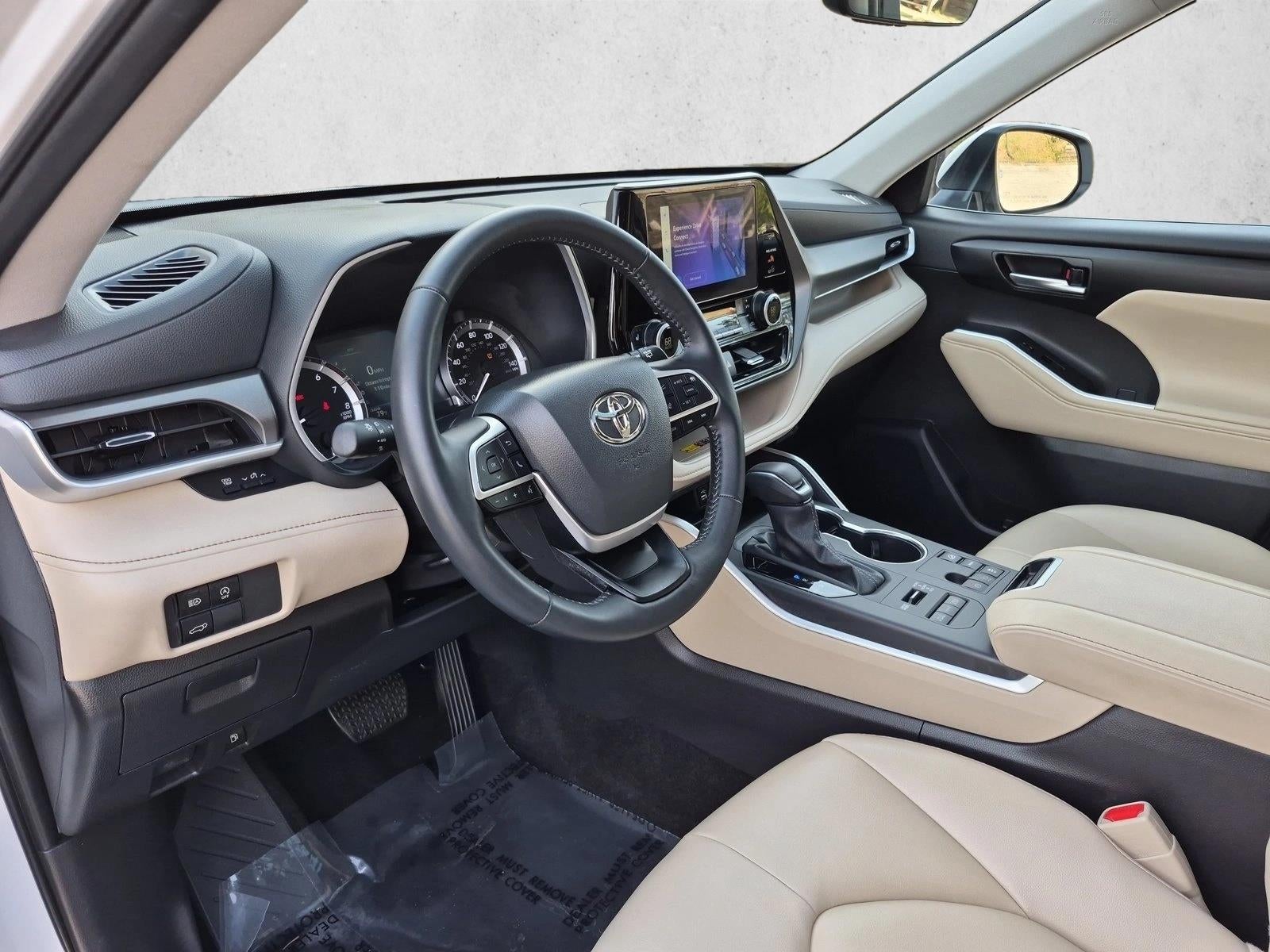 2025 Toyota Highlander XLE AWD (Natl)