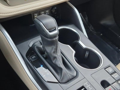 2025 Toyota Highlander XLE AWD (Natl)