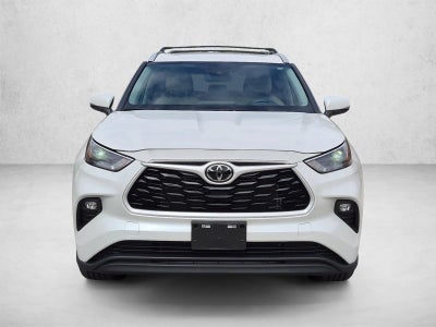 2025 Toyota Highlander XLE AWD (Natl)