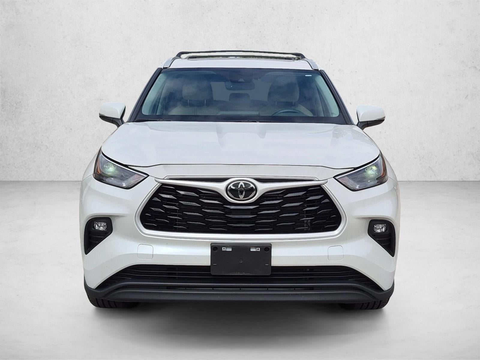 2025 Toyota Highlander XLE AWD (Natl)